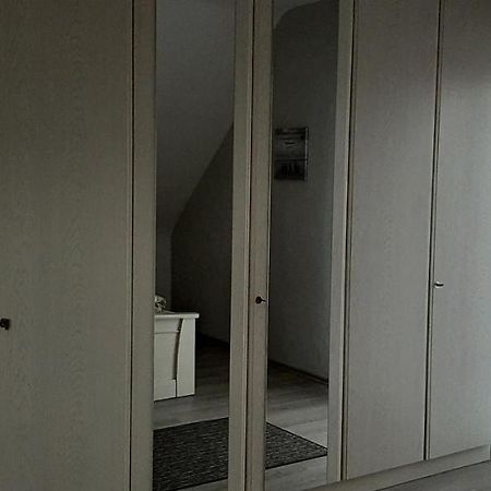 Ferienwohnung Gutowski Andernach Esterno foto
